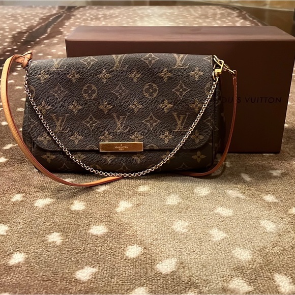 LOUIS VUITTON Monogram Favorite MM 1221349